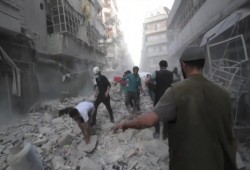 عشرات القتلى والجرحى بغارات على حلب وإدلب