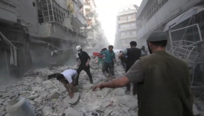 عشرات القتلى والجرحى بغارات على حلب وإدلب