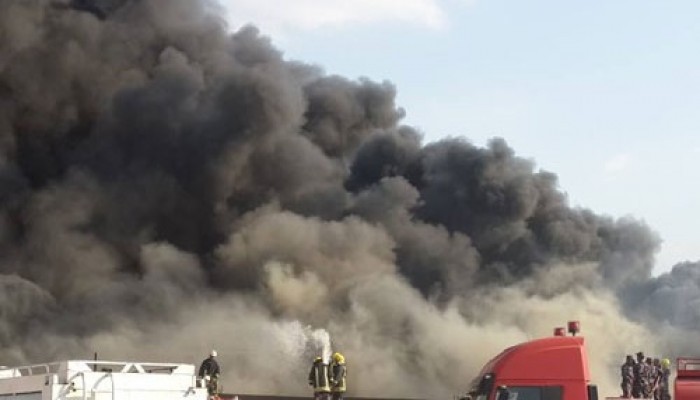 اندلاع حريق هائل داخل مصنع كيماويات بالقرب من المرج الجديدة