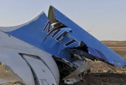 خبراء روس وألمان بالقاهرة لفحص حطام "الطائرة الروسية"