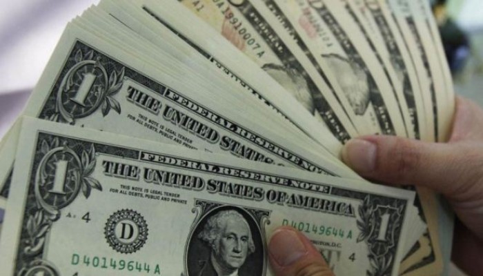 استقرار أسعار الدولار عند 12.65 جنيهًا للبيع في السوق السوداء