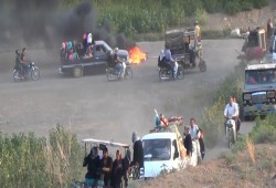 سوريا : قتلى بغارة روسية على إدلب ونزوح جماعي بشمال حماة