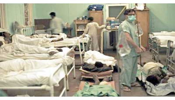 أمين "الصيادلة": المستشفيات كلها مهددة بالإغلاق بسبب نقص المحاليل