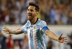 بعد تراجعه عن الاعتزال.. ميسي يقود الأرجنتين للفوز على أورجواي