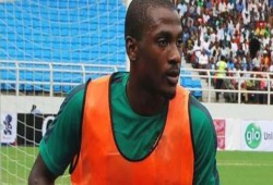 "أجاي" النيجيري يظهر في مران الأهلي اليوم