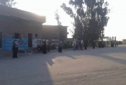 سلسلة بشرية بأبوحماد في ختام تظاهرات "أزبحوا الفقر والطغيان