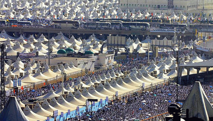 الحجاج يُمضون يوم التروية في منى قبيل وقفة عرفة
