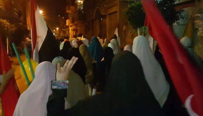 أمن الإنقلاب يعتدي علي مسيرة رافضة لحكم العسكر ويعتقل 4 بأبوحماد