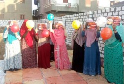 وقفة إحتجاجية لأسر معتقلي المحمودية بعد صلاة العيد تطالب بالإفراج عنهم