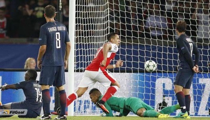 "شكرا كافاني".. أرسنال يهرب بنقطة من سان جيرمان