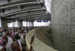 الحُجاج المتعجلون يختتمون مناسك الحج