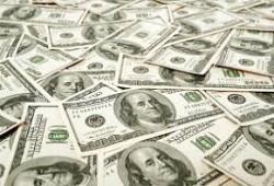 الدولار يسجل 12.80 جنيهًا للبيع في السوق السوداء