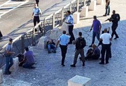 فلسطيني طعن جنديين إسرائيليين في القدس