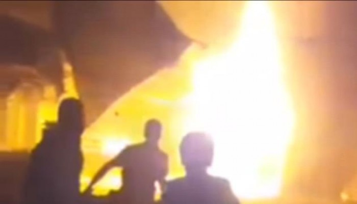 نظام الأسد يقصف قافلة مساعدات إنسانية بحلب