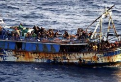 نشطاء لشعب مصر: ثوروا وتخلصوا من عصابة العسكر