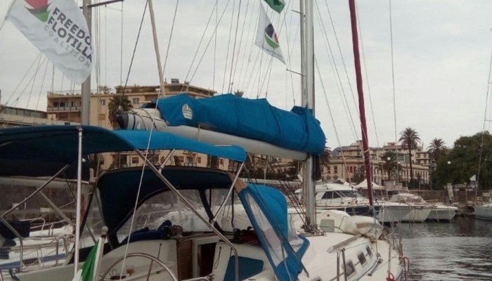 أمل2" تساند "زيتونة" في رحلة كسر حصار غزة