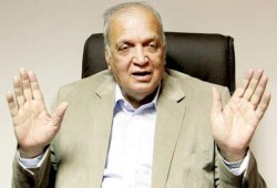 فرحات للسيسي : في ناس فكتها بالطن