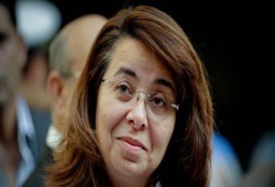 وزيرة تضامن الانقلاب تلغي سفرها اعتراضا على ركوبها في "الدرجة الاقتصادية"