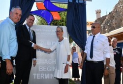 فضيحة بحضور القنصل المصري.. "إسرائيل" تُغيّر اسم معبر طابا لـ"مناحيم بيجن"