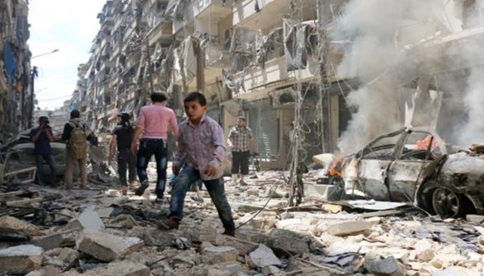 استهداف أكبر مستشفيين بشرق حلب بغارات