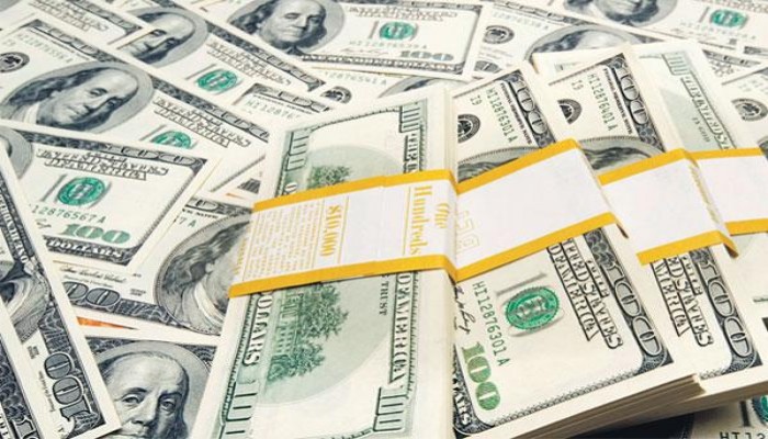 الدولار يسجل 13 جنيهًا للبيع بالسوق السوداء