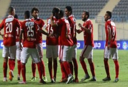 الأهلي يخوض وديتين خلال توقف الدوري .. و"معلول" يسافر إلى تونس