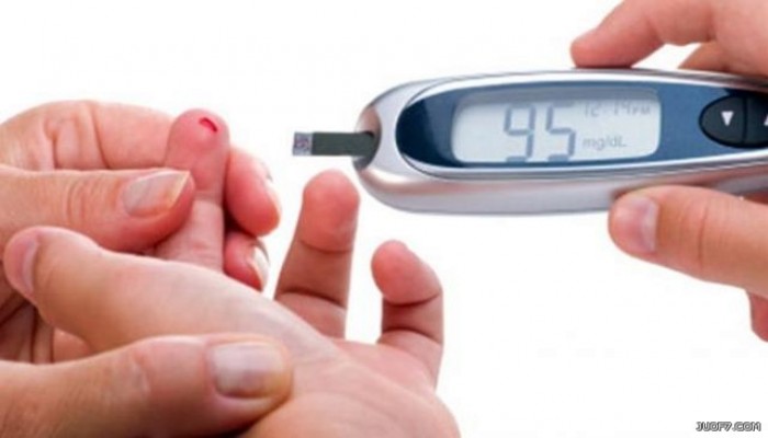 فتح طبى عملاق.. جهاز جديد لقراءة السكر "بدون شكشكة"