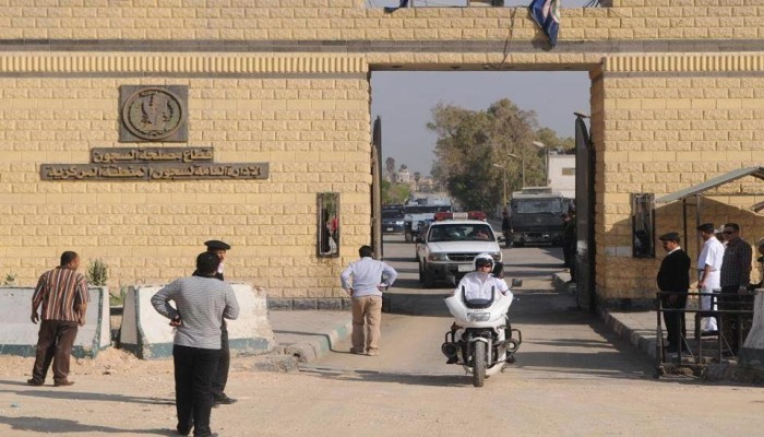 إضراب 2500 معتقلا سياسيا في سجن استقبال طرة
