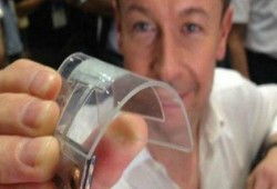 "باناسونيك" تعلن عن بطاريات جديدة قابلة للانحناء