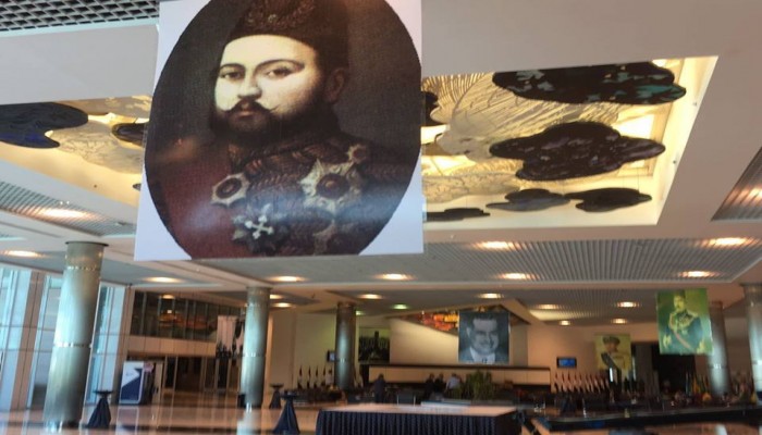 الانقلاب يخشى صورة الرئيس مرسي.. حذف الرئيس "مرسي" من حكام مصر في "150 عامًا على البرلمان"