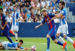 ميسي بين أفضل 5 لاعبين في تاريخ الليجا ورونالدو في مركز متأخر