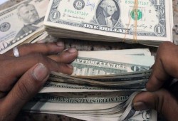 أسعار الدولار تسجل 14.15 جنيهًا للبيع في السوق السوداء