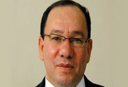 وائل قنديل يكتب :  السيسي.. أرز وفودكا وجبنة فرنسية