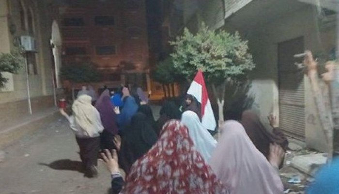 ثوار ديرب نجم بالشرقية يتظاهرون ضد غلاء الأسعار ويرفضون الإعدامات