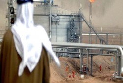سعوديون يدعون للتخلي عن السيسي عبر هاشتاج "إيقاف إمداد مصر بالنفط"