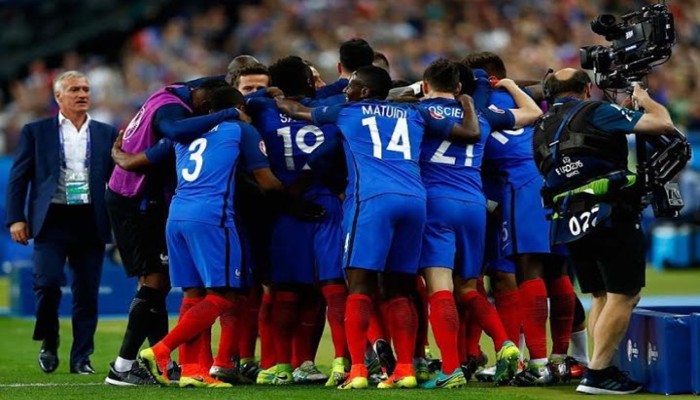 فرنسا تهزم هولندا في تصفيات كأس العالم بتسديدة قوية من بوجبا (فيديو)