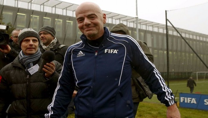 رئيس الفيفا يتقدم بـ"اقتراح مثير" حول كأس العالم