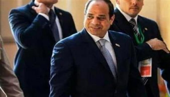 رساله لمصر في جمله...هاشتاج يتصدر تويتر.. ومغردون: "السيسي ضيّع هيبتك"