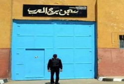 اختطاف 9 معتقلين من الزنازين بسجن برج العرب بعد الاعتداء على المعتقلين بالغاز
