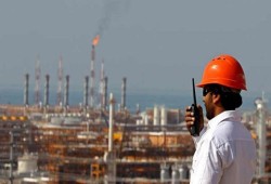ديون الانقلاب لشركات البترول العالمية ترتفع