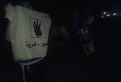 سلسلة بشرية لثوار قطور ضد حكم العسكر