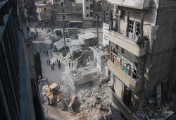 حلب بعد 3 أشهر من الحصار..ظلام وشحٌّ في الغذاء والدواء
