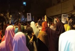 بالفيديو: داخلية الانقلاب تعتدى على مسيرة ثوار كفر الدوار بالرصاص الحى