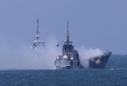 السيسي دعم الحوثيين بمعدات عسكرية واستخباراتيا