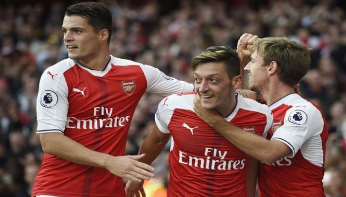 إنجلترا : أرسنال يقفز للصدارة برفقة سيتي المتعثر وانتصار كبير لتشيلسي على حامل اللقب (فيديو)