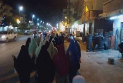 تواصل التظاهرات الليلية الرافضة لحكم العسكر بديرب نجم بالشرقية
