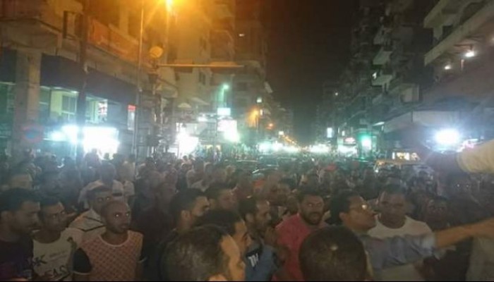 مظاهرات حاشدة لمتضرري الإسكان ببورسعيد تهز الشوارع بهتافات "ارحل .. ارحل"