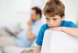 حمض الفوليك يحسّن مهارات التواصل عند أطفال التوحد