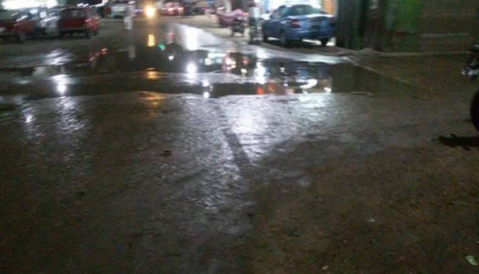 مجاري الإنقلاب ُتغرق شوارع أحياء وقري بأبو حماد بالشرقية