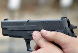 أمين شرطة بالحرس الجمهوري يصيب 2 برصاص سلاحه الميري بالشرقية